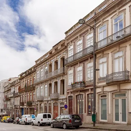 Loft With Balcony And A Gorgeous Classic Ceiling * Porto