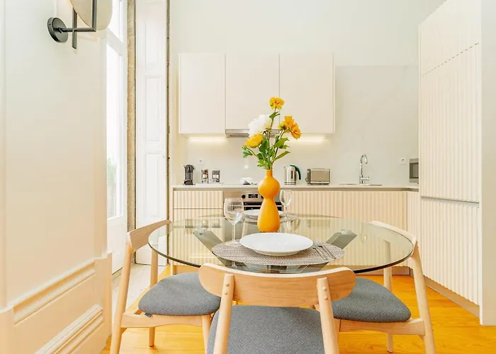 Loft With Balcony And A Gorgeous Classic Ceiling