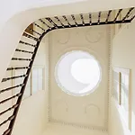 Loft With Balcony And A Gorgeous Classic Ceiling Lejlighed Porto