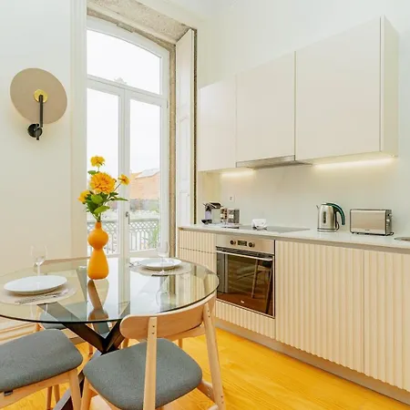 Apartmán Loft With Balcony And A Gorgeous Classic Ceiling *