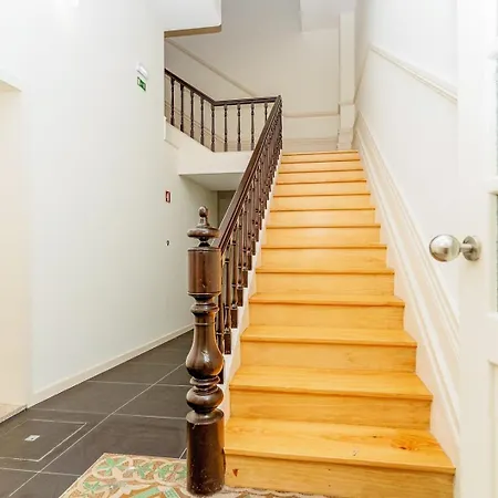Daire Loft With Balcony And A Gorgeous Classic Ceiling *