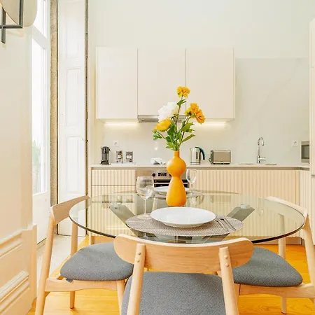 Loft With Balcony And A Gorgeous Classic Ceiling