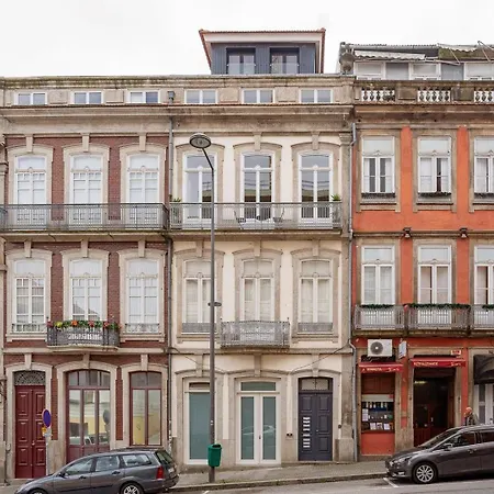公寓 Loft With Balcony And A Gorgeous Classic Ceiling