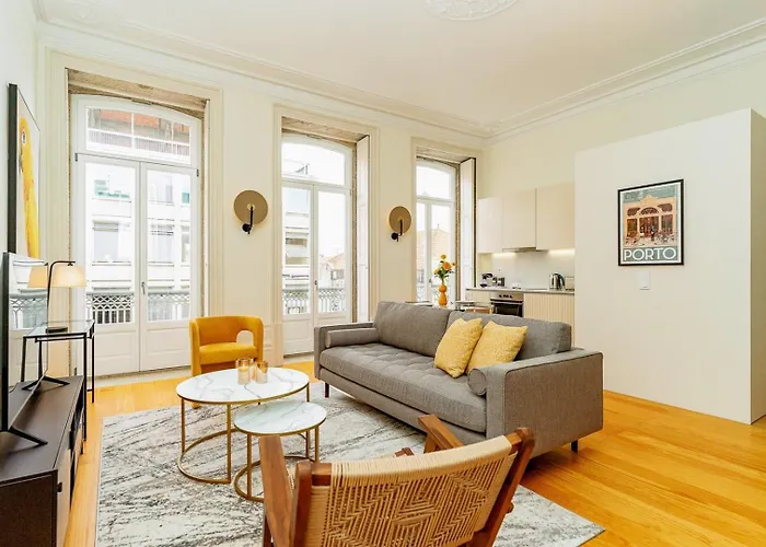 Loft With Balcony And A Gorgeous Classic Ceiling