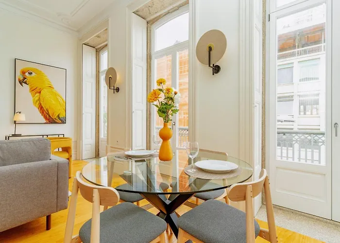 公寓 Loft With Balcony And A Gorgeous Classic Ceiling *